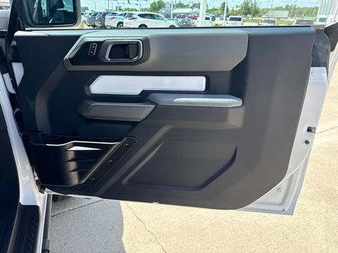 Used 2023 Ford Bronco Black Diamond AWD/4WD image 22