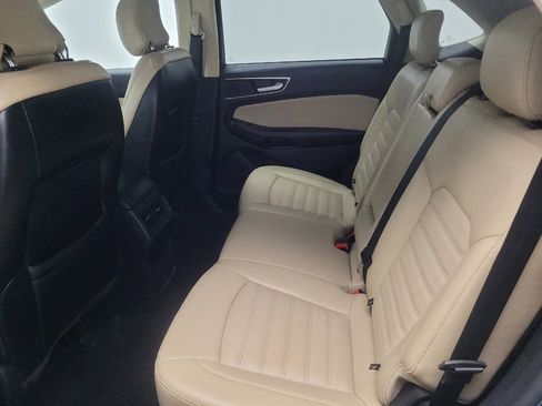 Used 2018 Ford Edge SEL w/ Equipment Group 201A FWD image 18