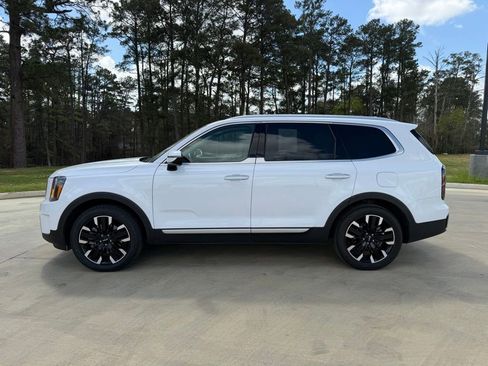 Used 2024 Kia Telluride SX w/ Towing Package image 2