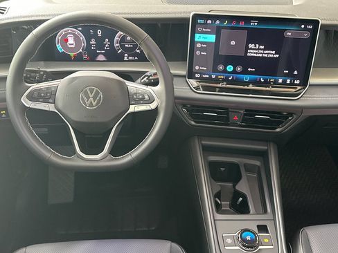 New 2026 Volkswagen Tiguan SE AWD/4WD image 12