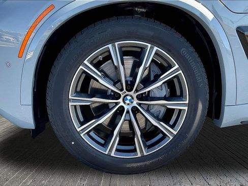 New 2026 BMW X5 xDrive50e w/ M Sport Package AWD/4WD image 33