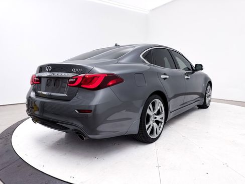 Used 2019 INFINITI Q70 Luxe w/ Sport Package image 18