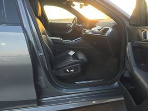 Used 2025 BMW X6 xDrive40i image 6