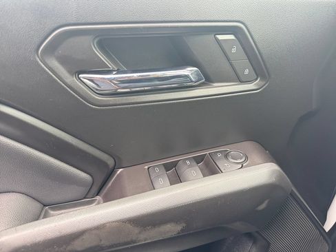Used 2024 Chevrolet Colorado LT RWD image 20