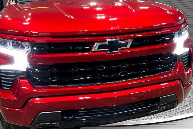 Certified 2024 Chevrolet Silverado 1500 RST w/ Z71 Off-Road Package AWD/4WD image 32