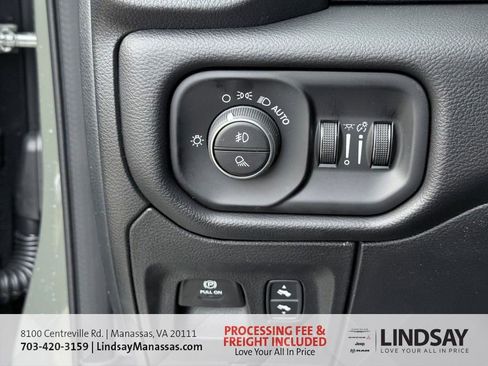 New 2026 RAM 1500 4x4 Crew Cab image 28
