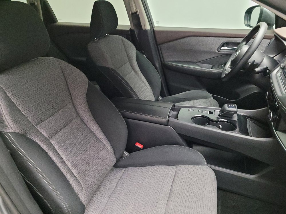 Used 2021 Nissan Rogue SV FWD image 21