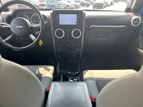 Used 2010 Jeep Wrangler Unlimited Sport AWD/4WD image 17