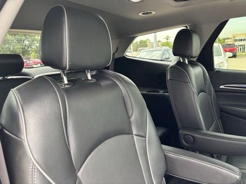 Used 2021 Buick Enclave Avenir w/ Avenir Technology Package image 28