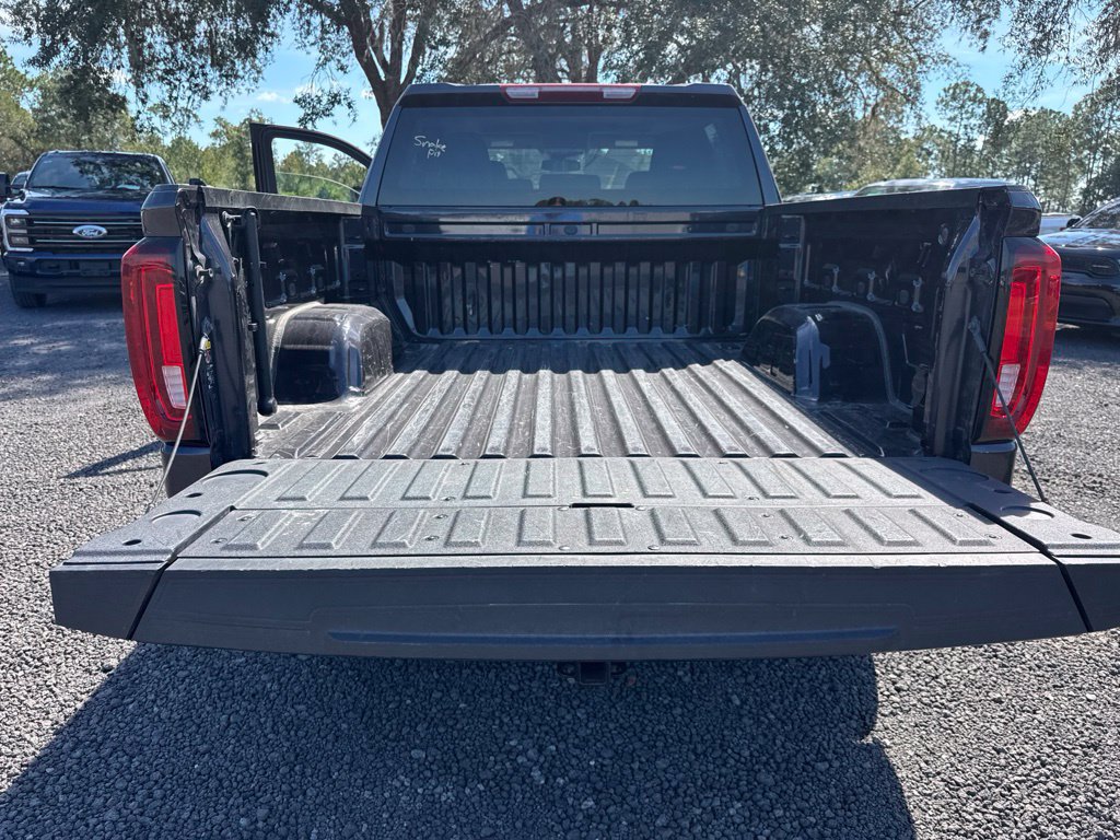 Used 2025 GMC Sierra 1500 SLT AWD/4WD image 14