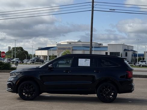 Used 2023 Kia Sorento SX AWD/4WD image 7