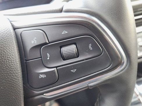 Used 2024 Buick Envista Sport Touring w/ Convenience I Package image 38