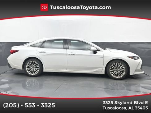 Used 2019 Toyota Avalon Limited w/ Advanced Safety Package FWD image 1