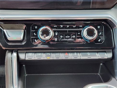 Used 2026 GMC Sierra 2500 Denali Ultimate image 14