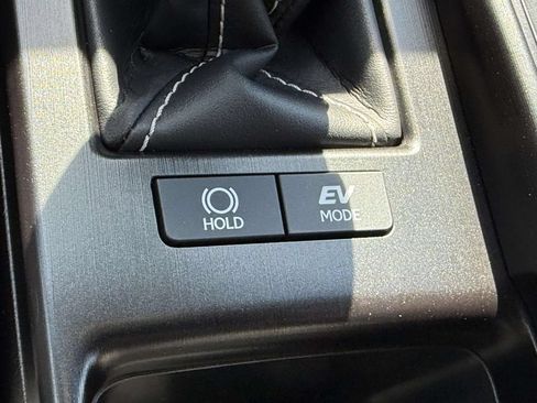 Used 2019 Lexus ES 300h w/ Accessory Package FWD image 26
