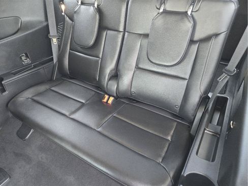 Used 2022 Ford Explorer Limited w/ Equipment Group 301A RWD image 29