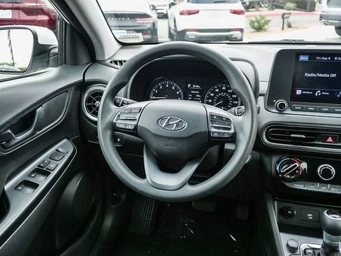 Certified 2022 Hyundai Kona SEL AWD/4WD image 16
