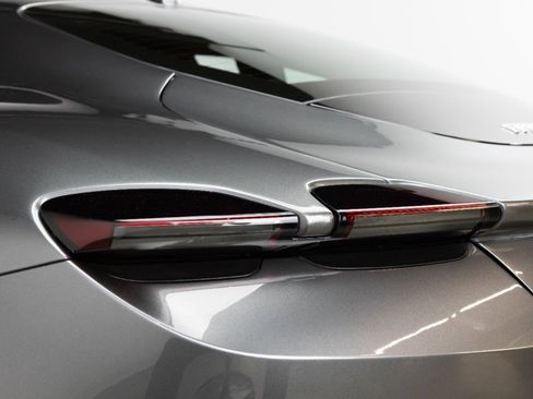 Used 2023 Ferrari Roma image 29