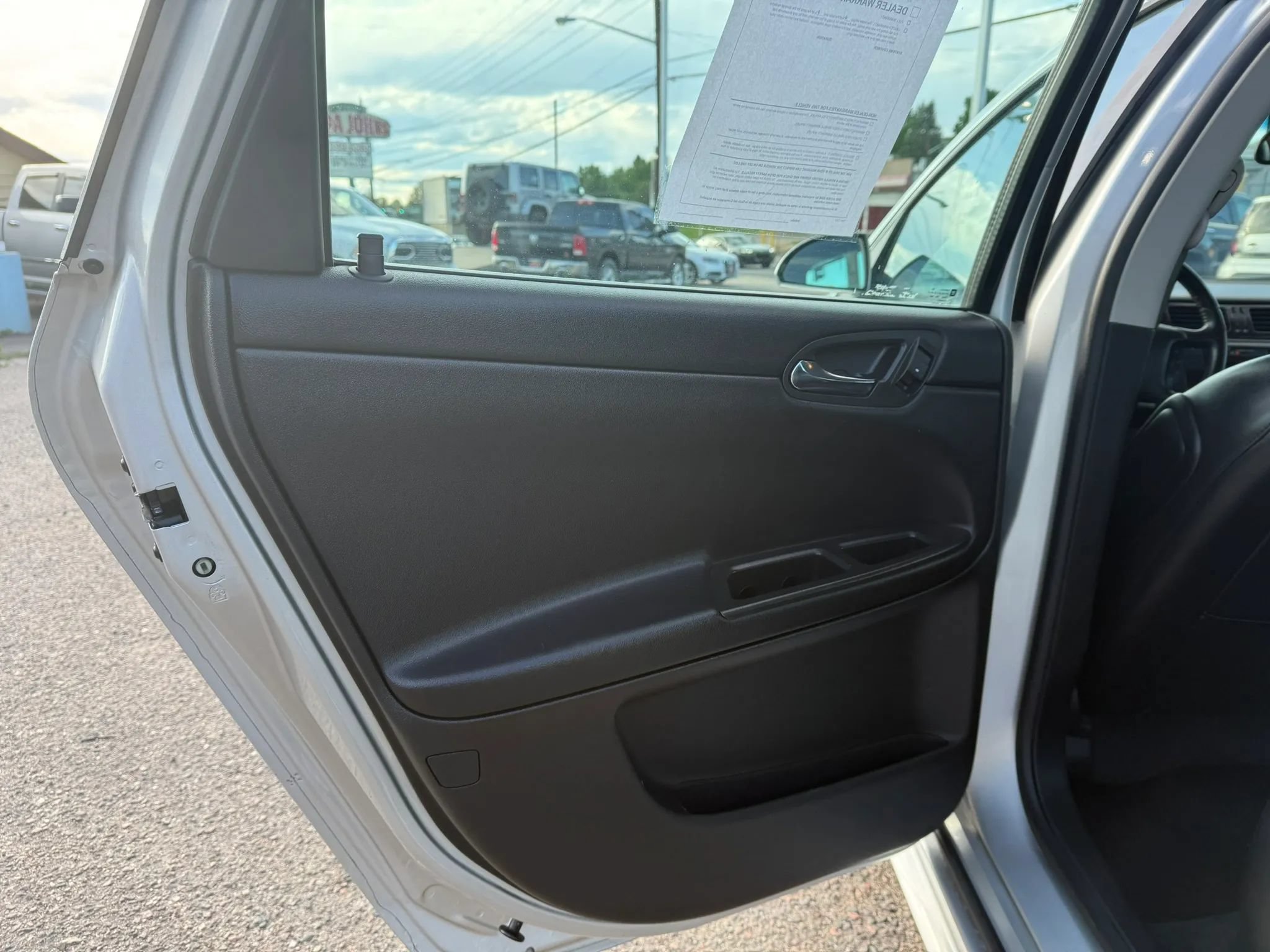 Used 2013 Chevrolet Impala LTZ FWD image 14