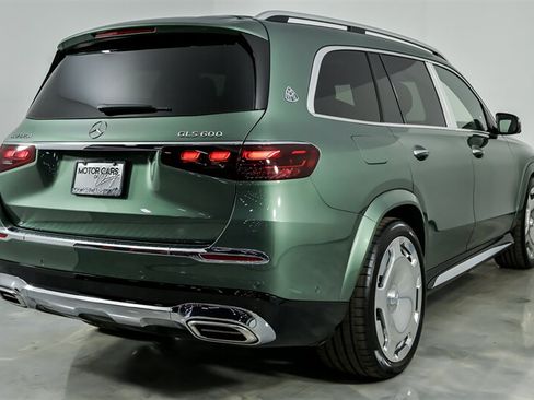 Used 2025 Mercedes-Benz Maybach GLS 600 4MATIC image 12