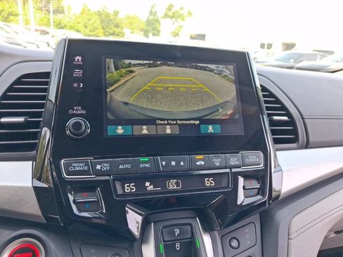 Used 2018 Honda Odyssey Touring image 29
