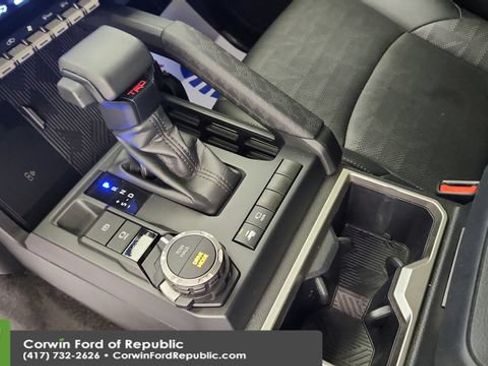 Used 2024 Toyota Tacoma TRD Sport w/ TRD Sport Premium Package AWD/4WD image 14