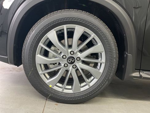 Certified 2025 INFINITI QX50 Luxe image 7