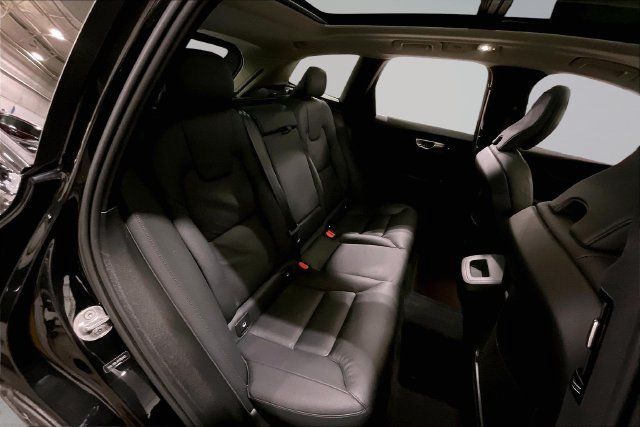 Used 2024 Volvo XC60 B5 Plus AWD/4WD image 30