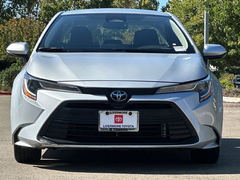 Used 2024 Toyota Corolla LE FWD image 9