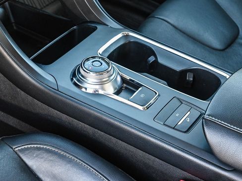 Used 2020 Ford Fusion Energi Titanium image 31