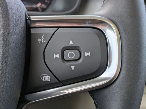 New 2026 Volvo XC40 B5 Plus w/ Protection Package Premier image 36