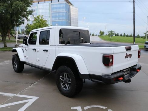 Used 2025 Jeep Gladiator Mojave AWD/4WD image 5