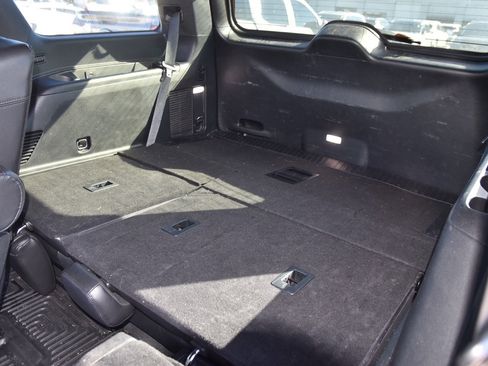 Used 2020 Ford Expedition XLT w/ Equipment Group 202A image 13