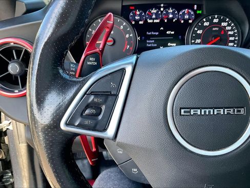 Used 2019 Chevrolet Camaro SS image 17