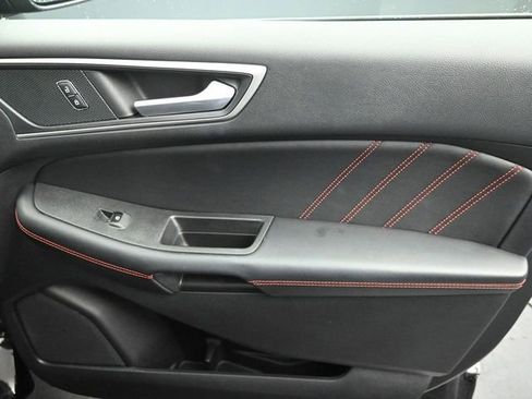 Certified 2021 Ford Edge ST-Line w/ Class II Trailer Tow Package image 29