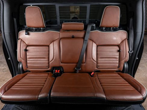 Used 2024 GMC Sierra 2500 Denali Ultimate image 35