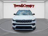 Used 2022 Jeep Compass Limited w/ Elite Group image 2