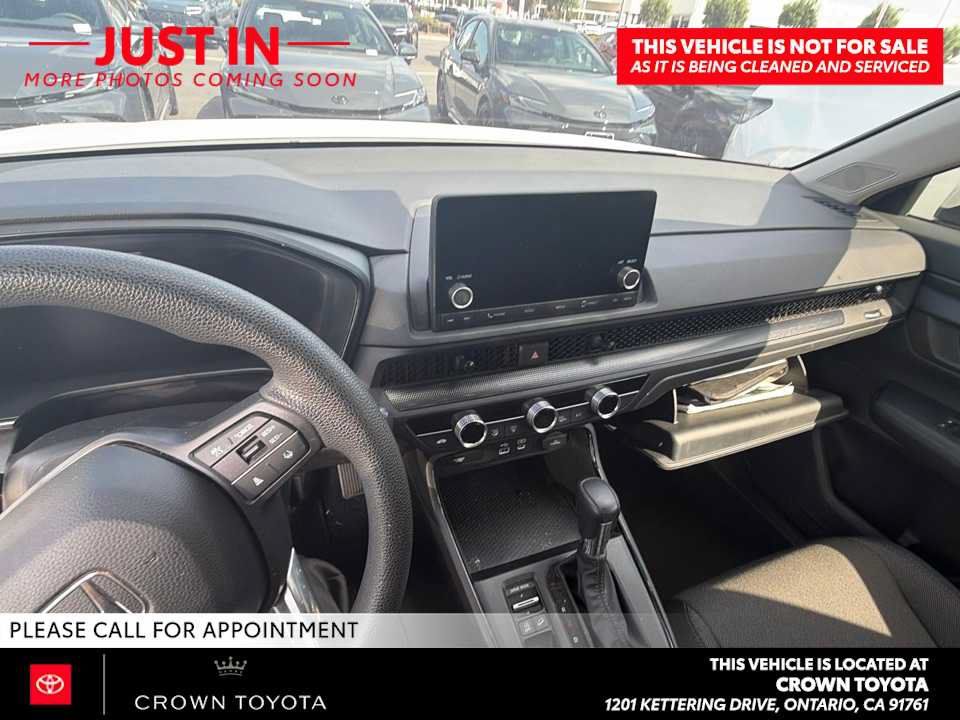 Used 2023 Honda CR-V EX image 7