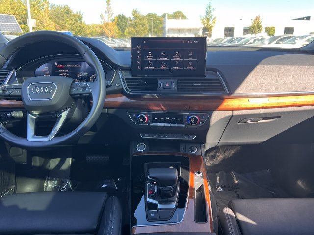 Used 2023 Audi Q5 e Prestige AWD/4WD image 16