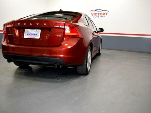 Used 2012 Volvo S60 T5 image 4