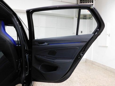 Used 2025 Volkswagen Golf image 96