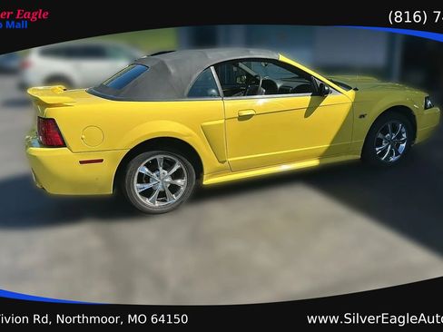Used 2003 Ford Mustang GT RWD image 12