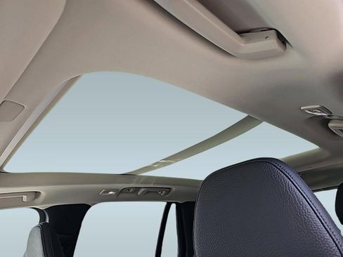 New 2024 Volvo XC90 T8 Plus w/ Protection Package Premier image 16