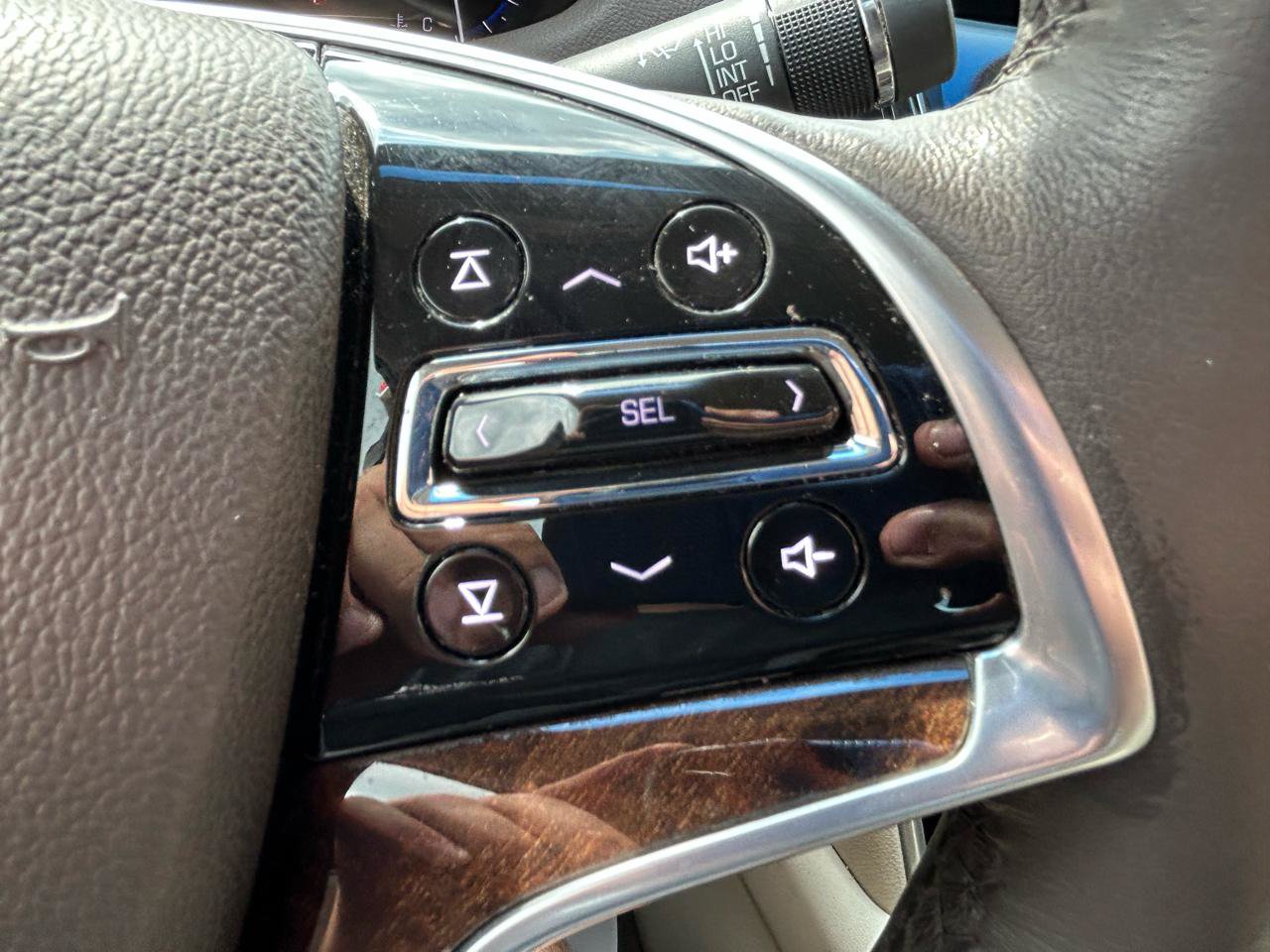 Used 2013 Cadillac XTS Luxury w/ Driver Awareness Package FWD image 19