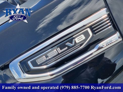 Used 2024 GMC Sierra 1500 SLT w/ SLT Premium Plus Package AWD/4WD image 6