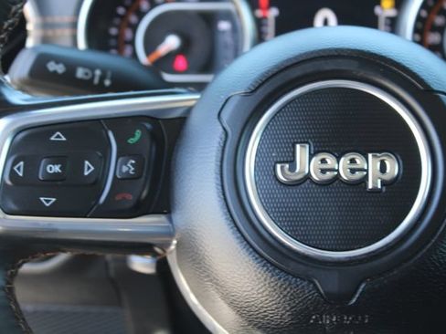 Used 2022 Jeep Gladiator Overland AWD/4WD image 20