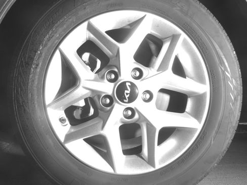 Used 2025 Kia Soul LX w/ LX Technology Package image 12