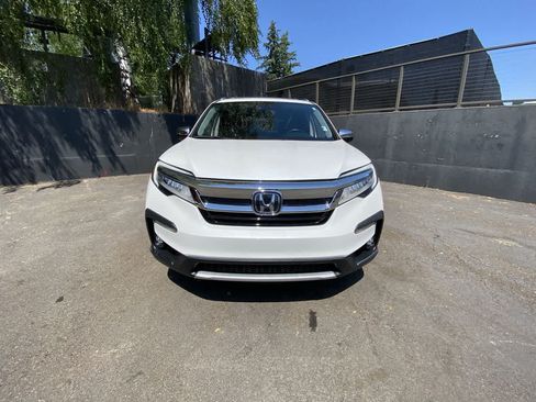Used 2021 Honda Pilot Touring image 9
