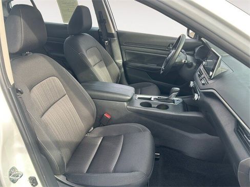 Certified 2025 Nissan Altima 2.5 S image 15