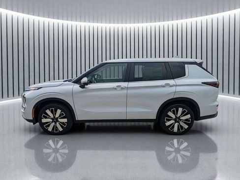 New 2026 Mitsubishi Outlander SE FWD image 7